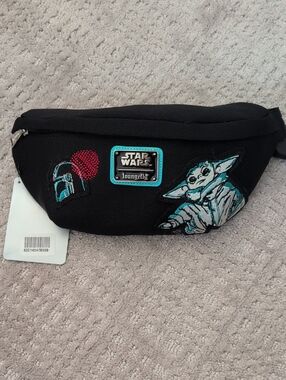 Loungefly Black Mandolorian Grogu Embroidered Zip Pouch